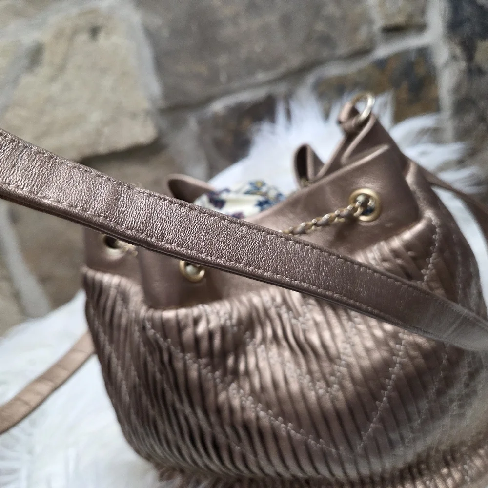 Chanel Coco Pleats Drawstring Chain Lambskin Leather Bucket Bag Purse - Picture 10 of 16